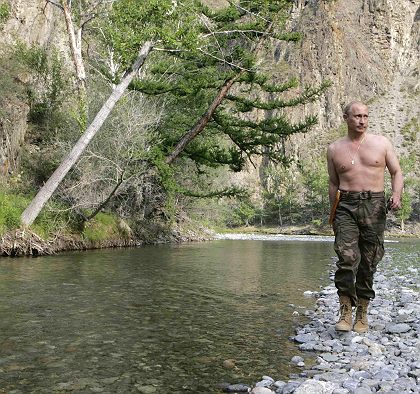 putin-wading.jpg